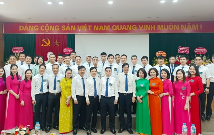 CÔNG ĐOÀN CƠ SỞ CÔNG TY TNHH MTV NHIÊN LIỆU HÀNG KHÔNG VIỆT NAM - CHI NHÁNH VẬN TẢI TỔ CHỨC THÀNH CÔNG ĐẠI HỘI LẦN THỨ VII, NHIỆM KỲ 2023 - 2028 .