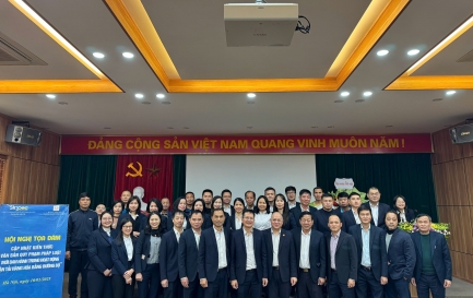  CHI NHÁNH VẬN TẢI TỔ CHỨC HỘI NGHỊ TỌA ĐÀM “CẬP NHẬT KIẾN THỨC VĂN BẢN QUY PHẠM PHÁP LUẬT MỚI TRONG HOẠT ĐỘNG VẬN TẢI HÀNG HÓA BẰNG ĐƯỜNG BỘ” 