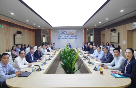 ĐẢNG BỘ CÔNG TY SKYPEC THAM DỰ HỘI NGHỊ QUÁN TRIỆT, TRIỂN KHAI THỰC HIỆN NGHỊ QUYẾT LÃNH ĐẠO VÀ 03 NGHỊ QUYẾT CHUYÊN ĐỀ NĂM 2026 CỦA ĐẢNG ỦY TCT HÀNG KHÔNG VIỆT NAM