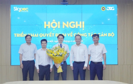 HỘI NGHỊ TRIỂN KHAI QUYẾT ĐỊNH VỀ CÔNG TÁC CÁN BỘ