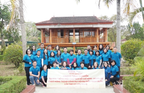 HÀNH TRÌNH VỀ NGUỒN ĐẦY Ý NGHĨA CỦA CHI BỘ VĂN PHÒNG CÔNG TY TẠI KHU TƯỞNG NIỆM CHỦ TỊCH HỒ CHÍ MINH – NGHĨA LỘ, TỈNH LÀO CAI