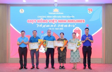 CBNV SKYPEC HĂNG HÁI HƯỞNG ỨNG CHƯƠNG TRÌNH HIẾN MÁU NHÂN ĐẠO “GIỌT HỒNG VIETNAM AIRLINES” LẦN THỨ 10