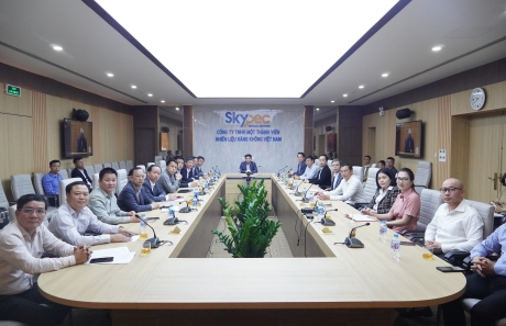 ĐẢNG BỘ CÔNG TY SKYPEC THAM DỰ HỘI NGHỊ TOÀN QUỐC  HỌC TẬP, QUÁN TRIỆT VÀ TRIỂN KHAI THỰC HIỆN NGHỊ QUYẾT SỐ 79-NQ/TW VÀ NGHỊ QUYẾT SỐ 80-NQ/TW CỦA BỘ CHÍNH TRỊ