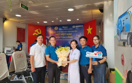 CHI NHÁNH SKYPEC KHU VỰC MIỀN NAM TỔ CHỨC CHƯƠNG TRÌNH HIẾN MÁU TÌNH NGUYỆN Ý NGHĨA, CHÀO MỪNG KỶ NIỆM 50 NĂM NGÀY THỐNG NHẤT ĐẤT NƯỚC 